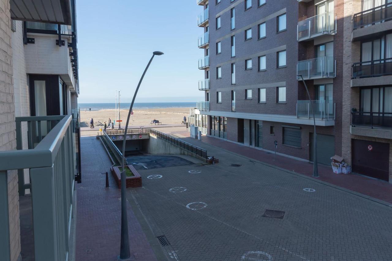 Ferienwohnung Oostduinkerke Res Henri IV Exterior foto